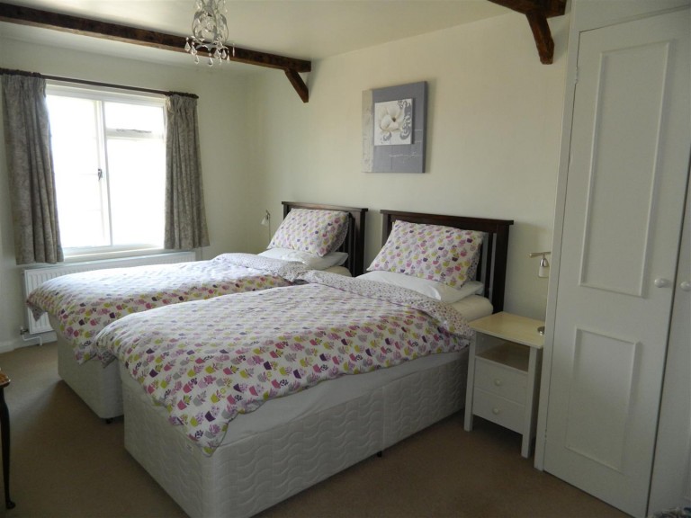 Images for Staple Cross, Wellington