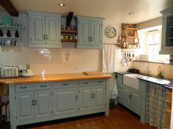 Images for Staple Cross, Wellington