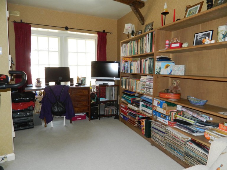 Images for Staple Cross, Wellington