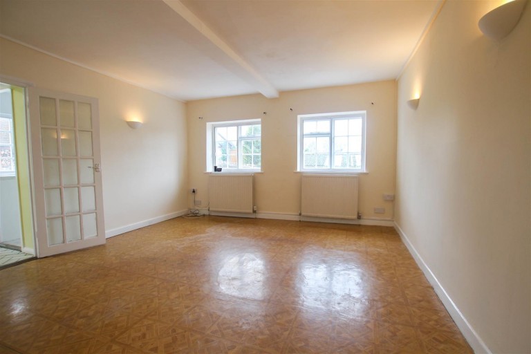 Images for The Brown House, High Street, Newport