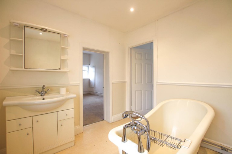 Images for The Brown House, High Street, Newport