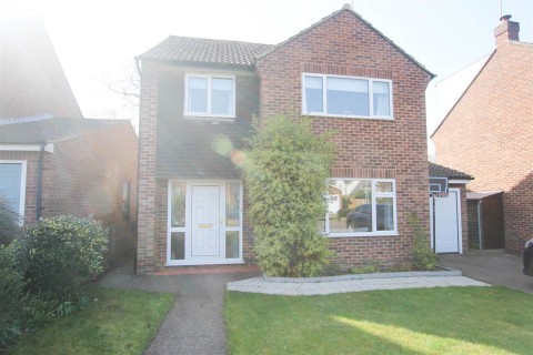 Click the photo for more details of Saxon Way, Saffron Walden