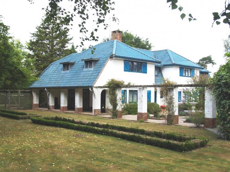 Click the photo for more details of Greys Road, Henley-on-Thames