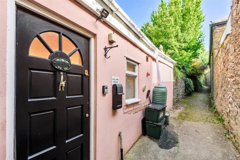 Click the photo for more details of South Street, Totnes