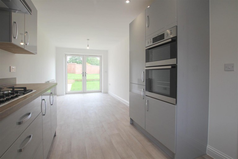 Images for 10 Home Pasture, Saffron Walden