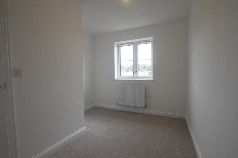 Images for 10 Home Pasture, Saffron Walden