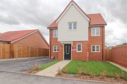 Images for 10 Home Pasture, Saffron Walden