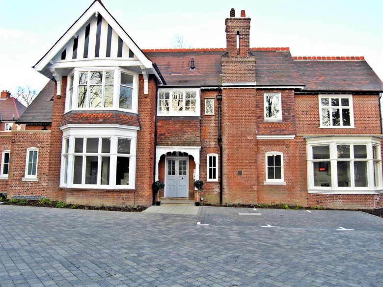 Click the photo for more details of Elms Road, Leicester