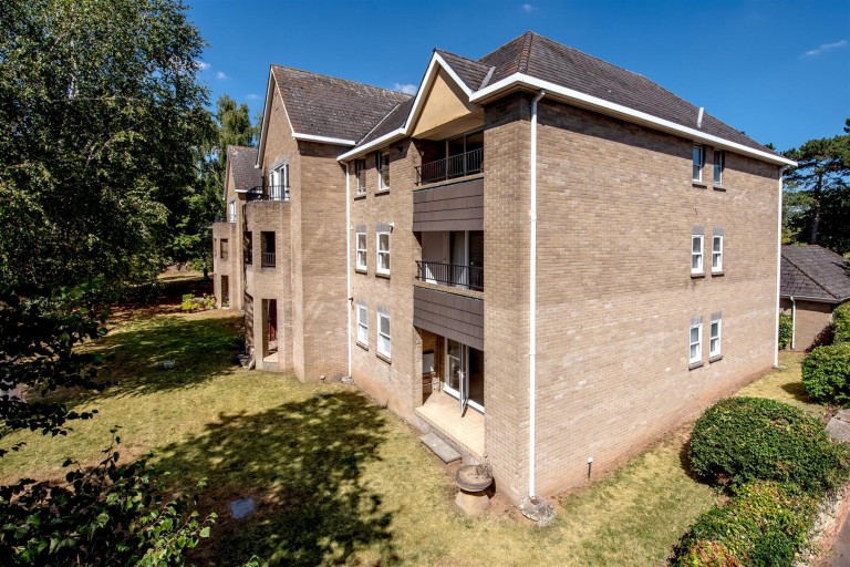 Images for Elm Grove, Taunton