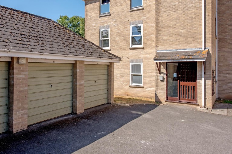 Images for Elm Grove, Taunton
