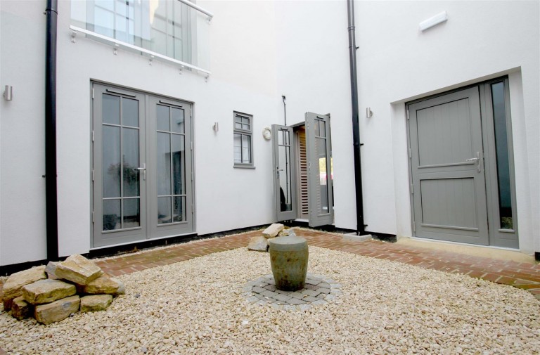 Images for Couching Street, Watlington