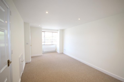 Click the photo for more details of Post Office Lane, Wantage OX12 8DR