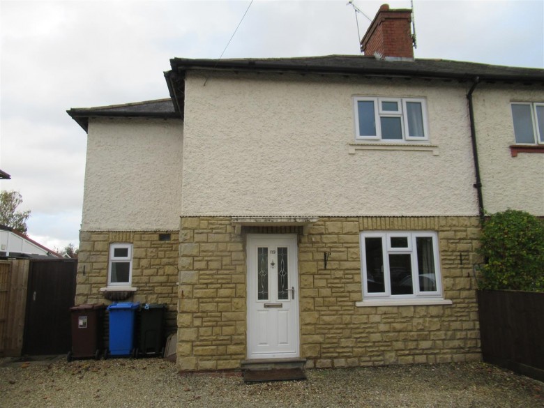 Click the photo for more details of Bloxham Road, Banbury