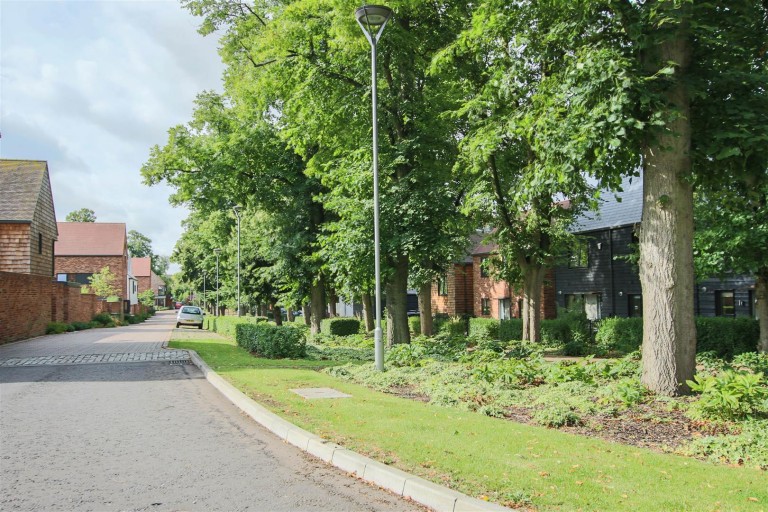 Images for 8 Tilia Court, Saffron Walden