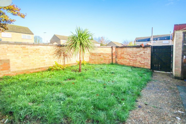 Images for West Drive Gardens, Soham, Ely