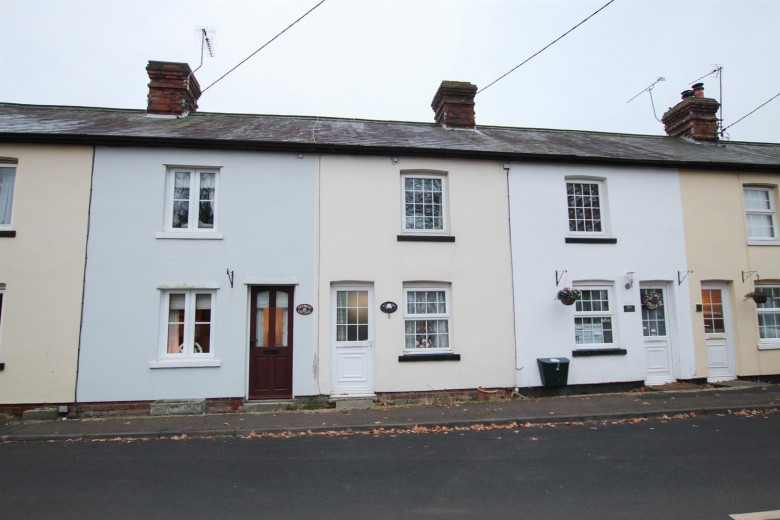 Click the photo for more details of New Row,High Street, Castle Camps, Cambridge
