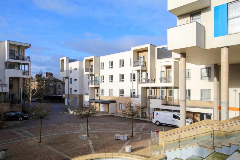 Click the photo for more details of Glenalmond Avenue, Cambridge