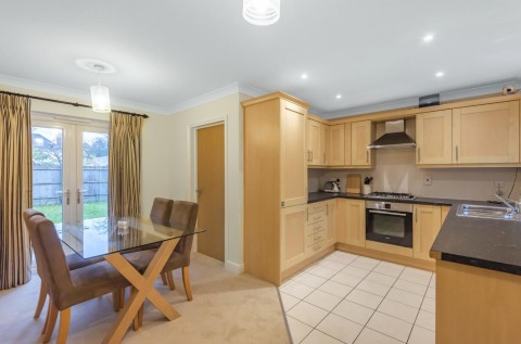 Click the photo for more details of Bakery Close, Oxford