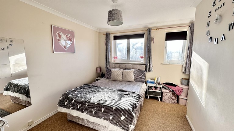 Images for Peregrine Way, Grove, Wantage OX12 0QB