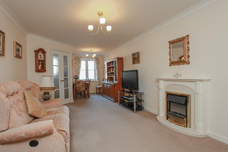Click the photo for more details of Foxhall Court, Banbury
