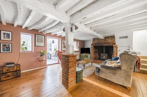 Click the photo for more details of High Street, Lewknor, Watlington
