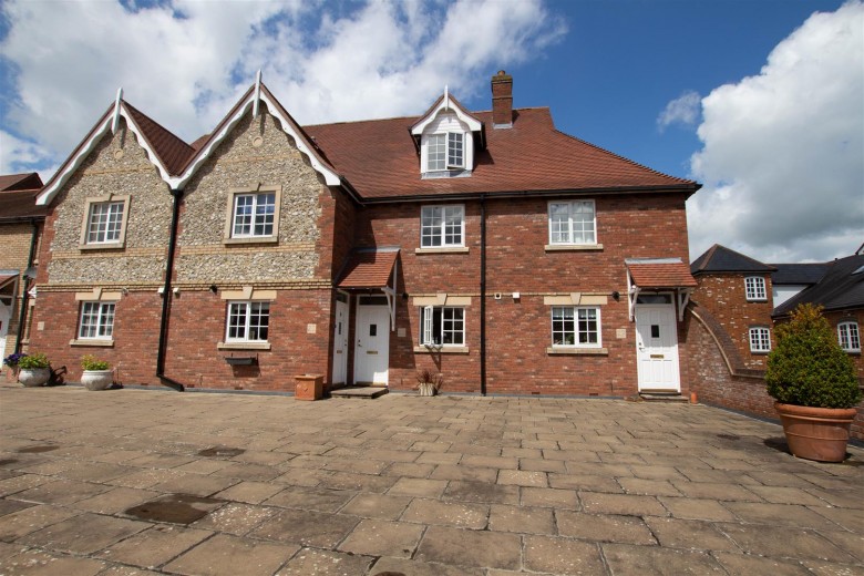Click the photo for more details of Cornmill Court, West Road, Saffron Walden