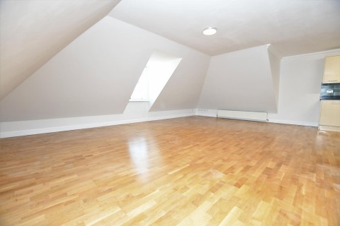 Click the photo for more details of The Avenue, Newmarket