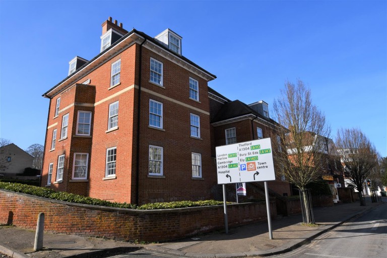 Images for The Avenue, Newmarket