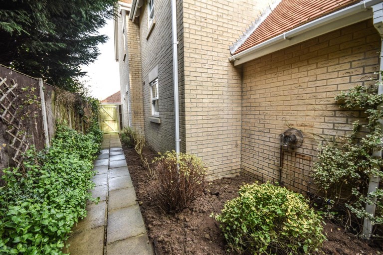 Images for Lion Court, Haddenham, Ely