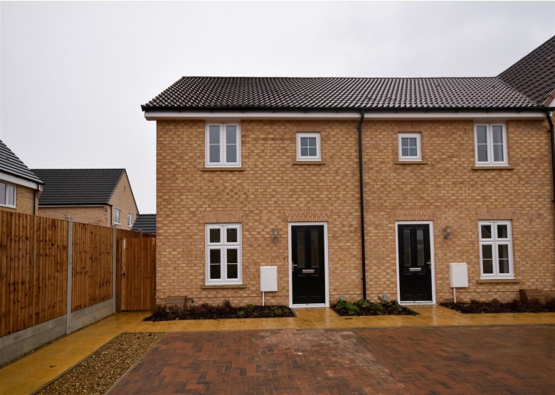 Click the photo for more details of Medlar Close, Ely