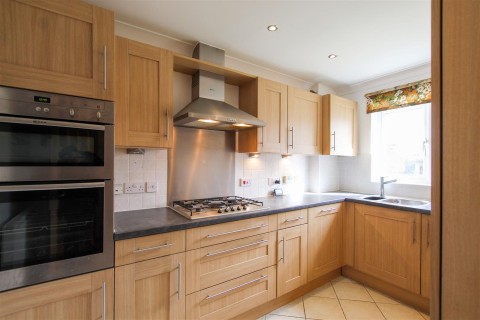 Click the photo for more details of Scotland Road, Chesterton, Cambridge