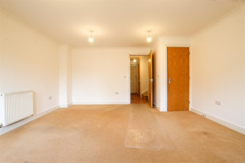 Click the photo for more details of Scotland Road, Chesterton, Cambridge