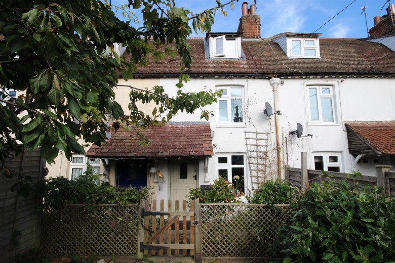 Click the photo for more details of Crooks Terrace, Wantage