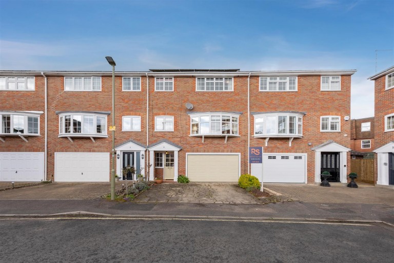 Images for Baronsmead, Henley-On-Thames