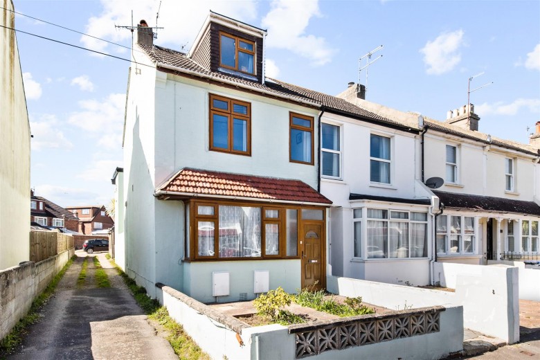 Click the photo for more details of Underdown Road, Southwick, Brighton
