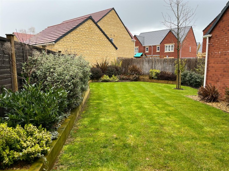 Images for Dominie Place, Witney