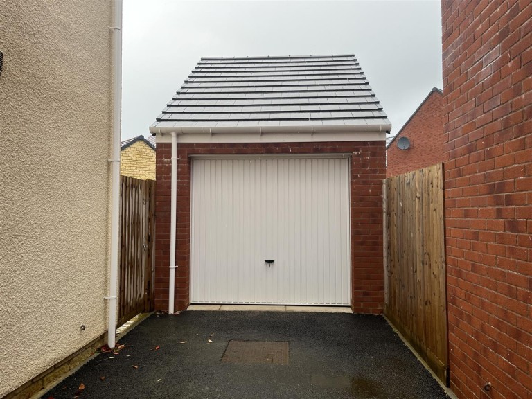Images for Dominie Place, Witney
