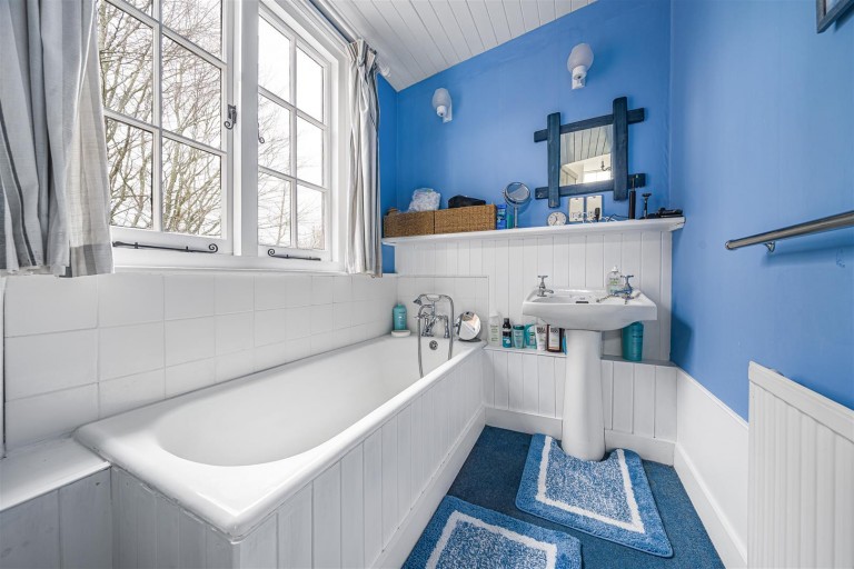 Images for Doddiscombsleigh, Exeter