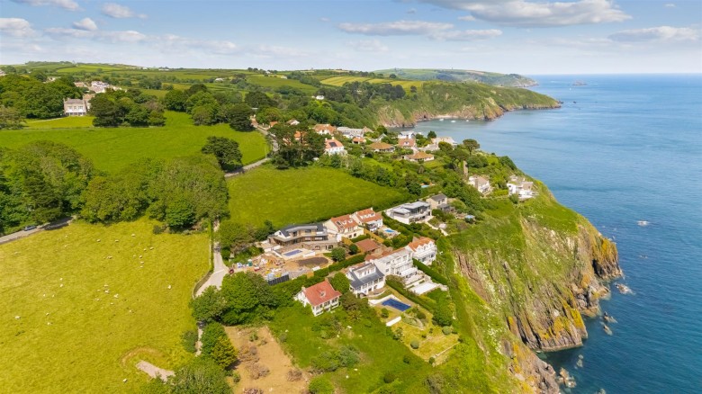 Click the photo for more details of Overseas Estate, Stoke Fleming