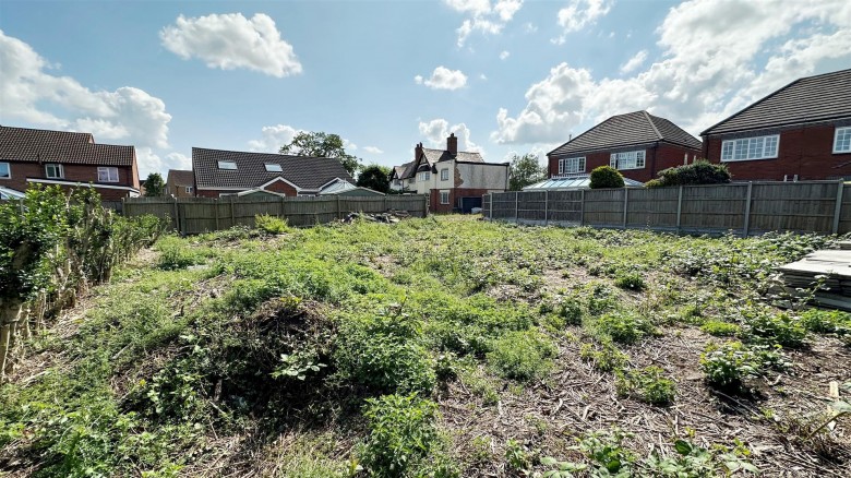 Click the photo for more details of Lawford Lane, Rugby