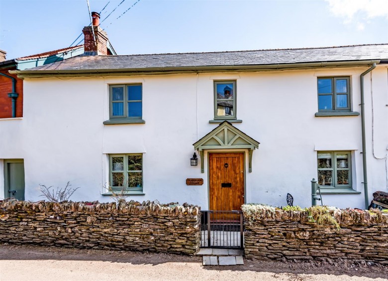 Click the photo for more details of Cutcombe, Minehead