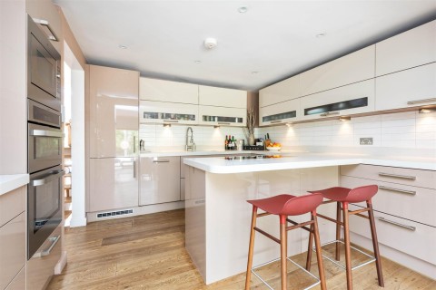 Click the photo for more details of River Close, Shoreham-By-Sea