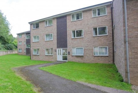 Click the photo for more details of Greenhill Court, Banbury