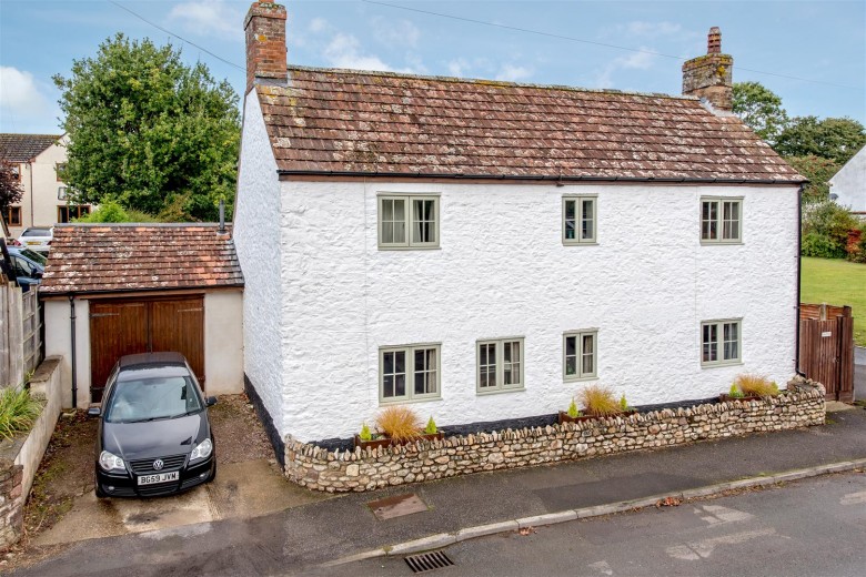 Click the photo for more details of Staplehay, Trull, Taunton