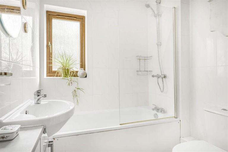 Images for Ash Close, Watlington