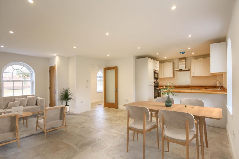 Images for Oakfields, Vicarage Road, Newmarket