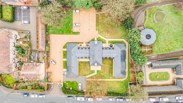 Images for Oakfields, Vicarage Road, Newmarket