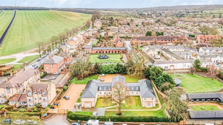 Images for Oakfields, Vicarage Road, Newmarket