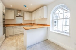 Images for Oakfields, Vicarage Road, Newmarket
