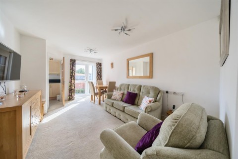 Click the photo for more details of Limborough Road, Wantage